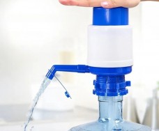 Pompe per acqua a mano