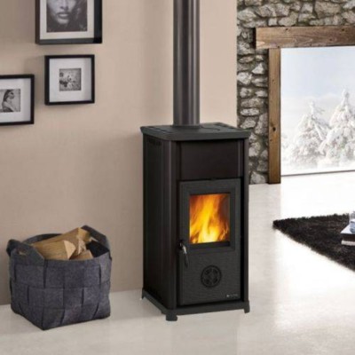 Stufa a Legna italiana La Nordica Tea, nera, 7kW - La Nordica